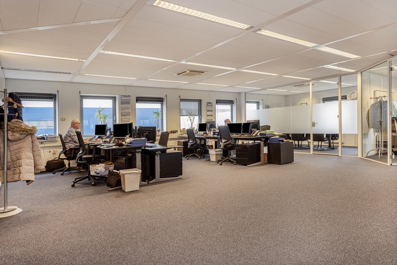 KantoorruimteaanWaalhaven Z.z. 12 A<br/> inRotterdam