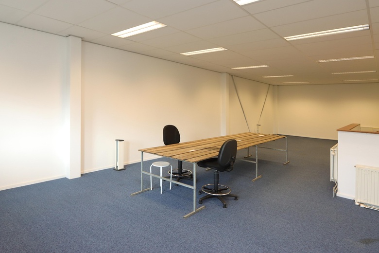 BedrijfsruimteaanOplagestraat 4<br/> inAlmere BedrijfsruimteaanOplagestraat 4<br/> inAlmere