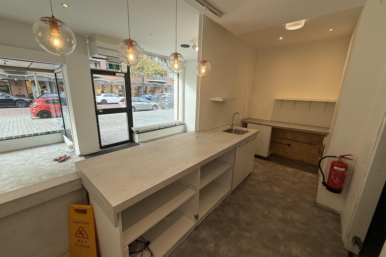 WinkelruimteaanKarel Doormanstraat 332<br/> inRotterdam