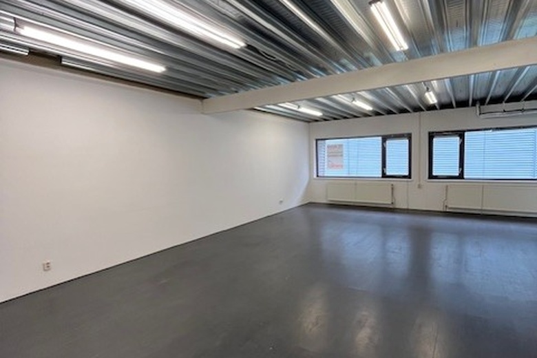 KantoorruimteaanLireweg 108<br/> inNieuw-Vennep KantoorruimteaanLireweg 108<br/> inNieuw-Vennep