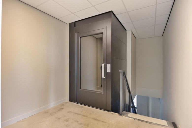 BedrijfsruimteaanHonderdland 996<br/> inMaasdijk