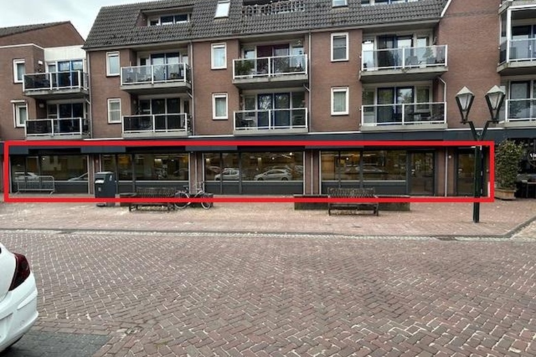 Bekijk foto 1 van Raadhuisplein 4 Bekijk foto 1 van Raadhuisplein 4