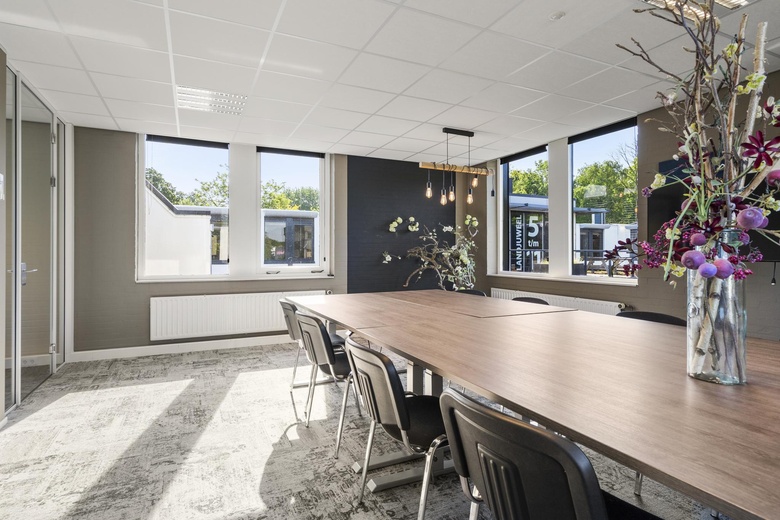 KantoorruimteaanLandjuweel 5 - 7<br/> inVeenendaal KantoorruimteaanLandjuweel 5 - 7<br/> inVeenendaal