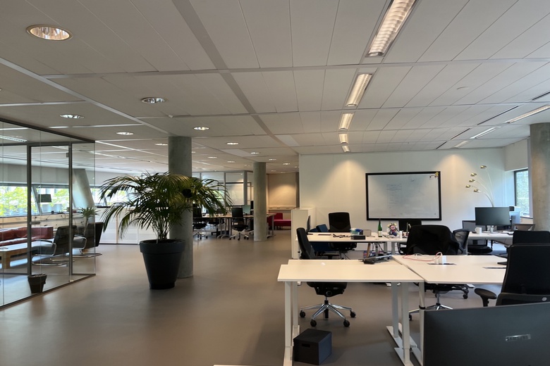 KantoorruimteaanStationsplein-NO 402- 412<br/> inSchiphol KantoorruimteaanStationsplein-NO 402- 412<br/> inSchiphol