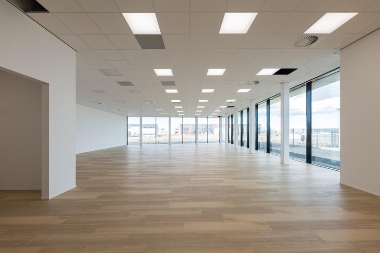 BedrijfsruimteaanVoltaweg 41<br/> inHellevoetsluis BedrijfsruimteaanVoltaweg 41<br/> inHellevoetsluis