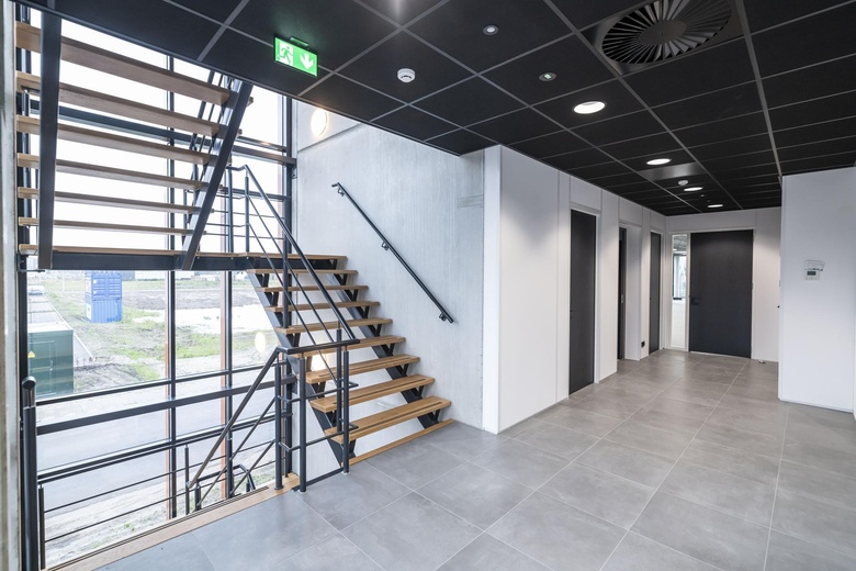 KantoorruimteaanKringloopweg 16<br/> inHendrik-Ido-Ambacht