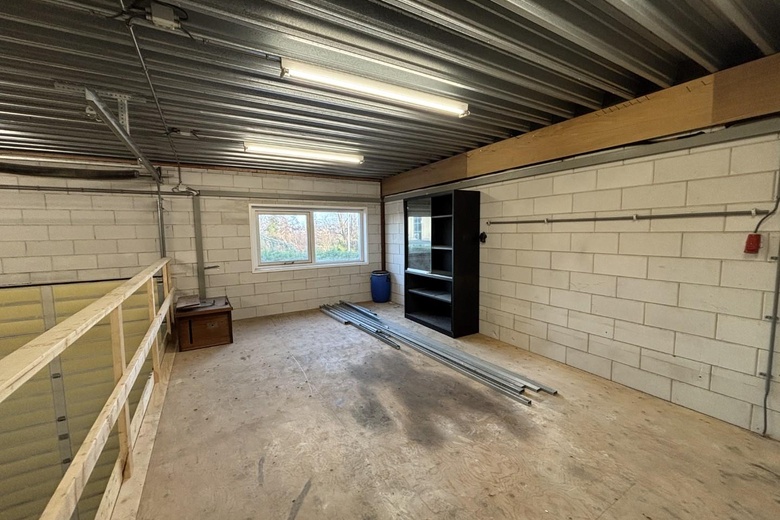 BedrijfsruimteaanHamsterkoog 13 I<br/> inAlkmaar