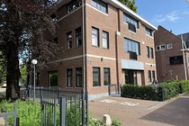 Bekijk foto 3 van Bergse Dorpsstraat 8 C Bekijk foto 3 van Bergse Dorpsstraat 8 C