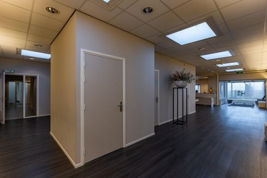 Bekijk foto 2 van Olympiaweg 1