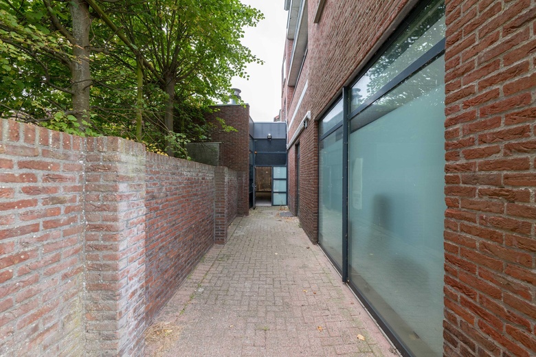 WinkelruimteaanMr P J Oudweg 38<br/> inZuidland