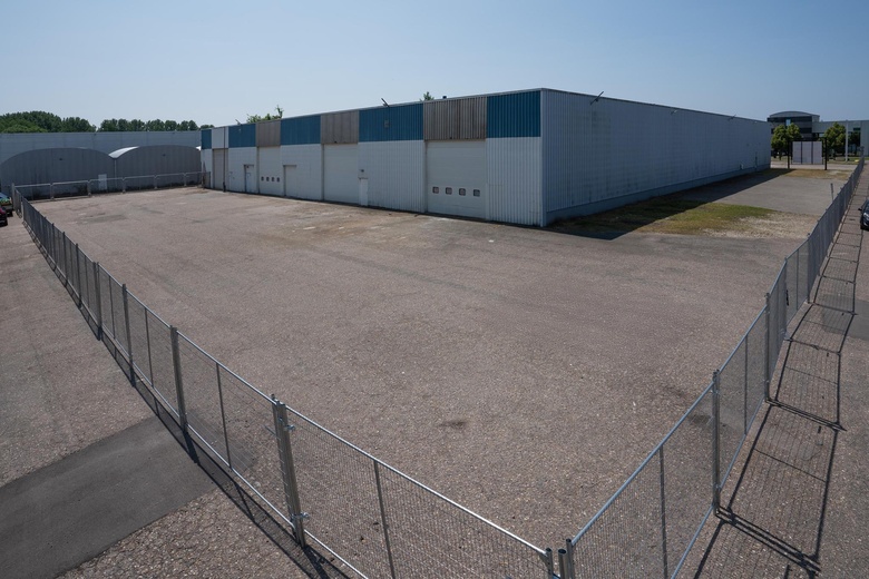 BedrijfsruimteaanDr. Nolenslaan 111<br/> inSittard