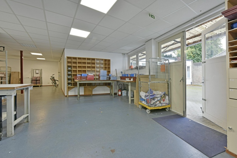 BedrijfsruimteaanUtrechtseweg 5 A<br/> inHilversum