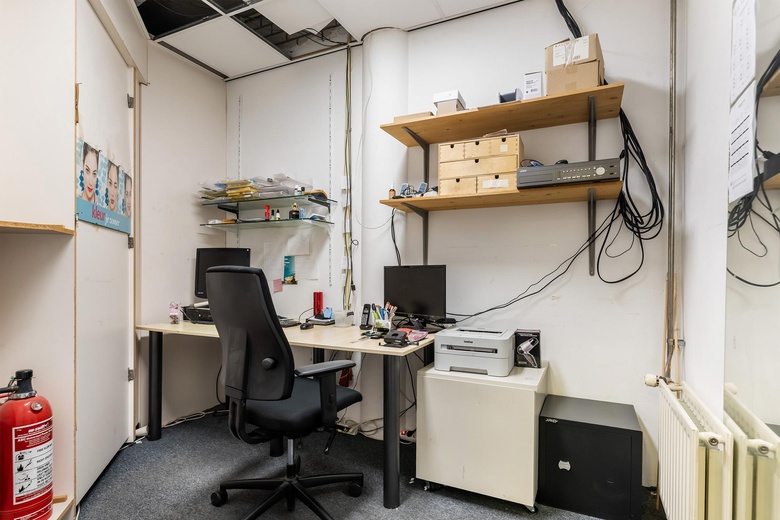 WinkelruimteaanLoenenseweg 6<br/> inEerbeek WinkelruimteaanLoenenseweg 6<br/> inEerbeek
