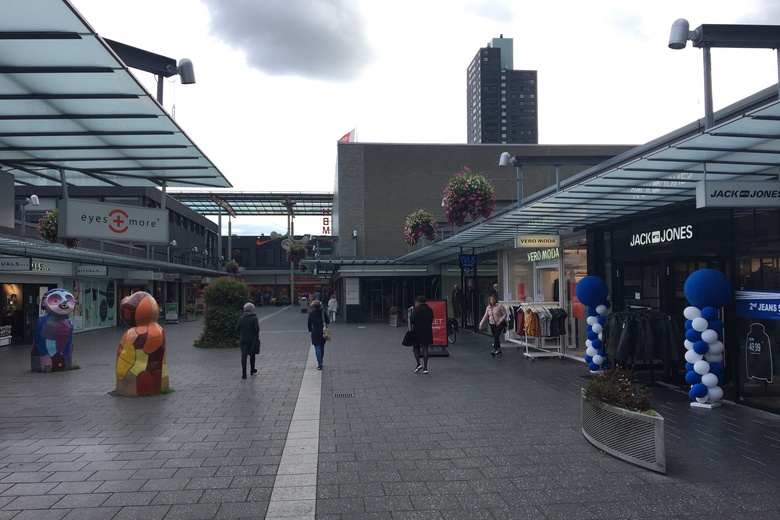 WinkelruimteaanWinkelcentrum Woensel 93 -94<br/> inEindhoven WinkelruimteaanWinkelcentrum Woensel 93 -94<br/> inEindhoven