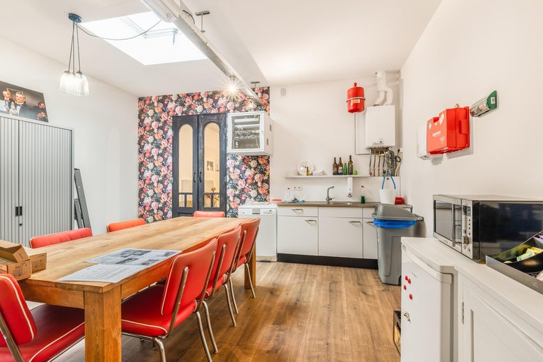 WinkelruimteaanZeestraat 44<br/> inBeverwijk WinkelruimteaanZeestraat 44<br/> inBeverwijk