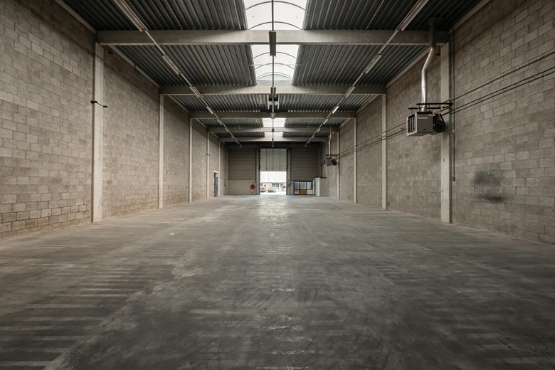 BedrijfsruimteaanSluispolderweg 2 A<br/> inZaandam