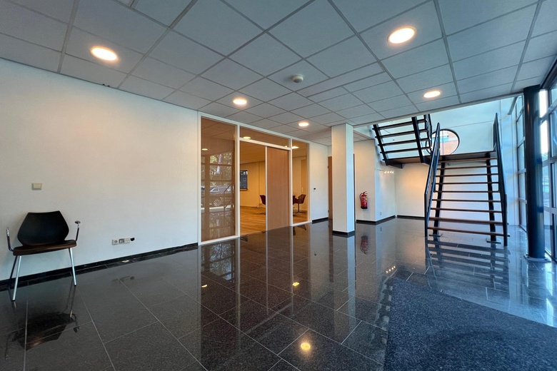 BedrijfsruimteaanKelvinring 52 a<br/> inAlblasserdam BedrijfsruimteaanKelvinring 52 a<br/> inAlblasserdam
