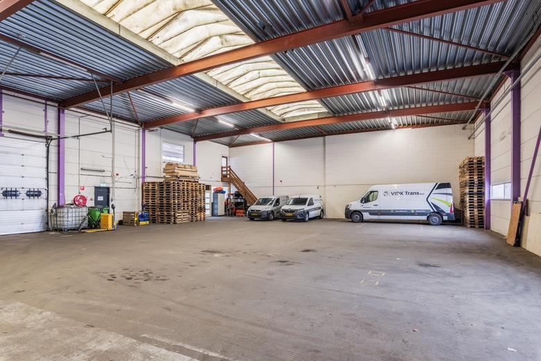 BedrijfsruimteaanKanaal Noord 143<br/> inApeldoorn