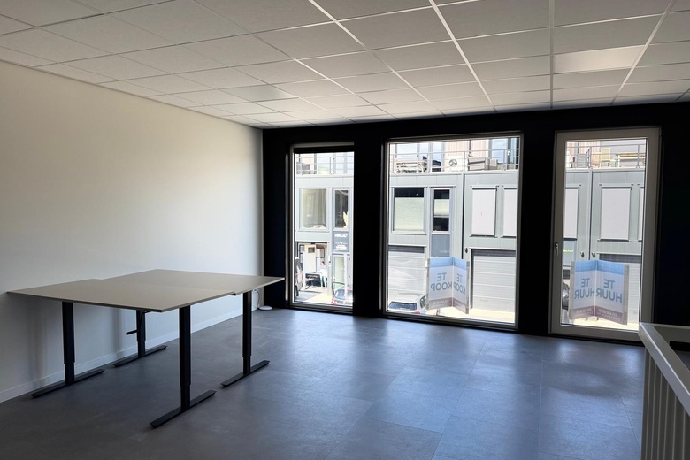 BedrijfsruimteaanHavenstraat 72 d<br/> inHuizen