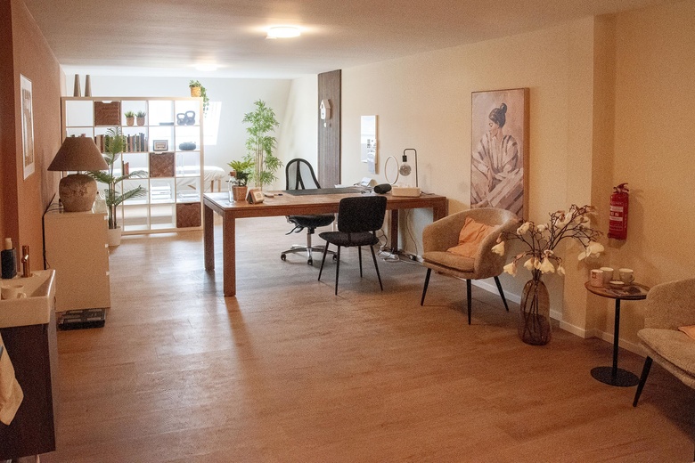 KantoorruimteaanNassaustraat 1 f<br/> inWaalre