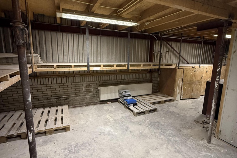 BedrijfsruimteaanEinsteinstraat 2<br/> inHillegom