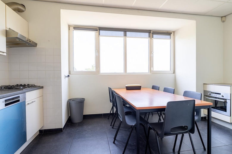 BedrijfsruimteaanNijverheidstraat 4<br/> inWijk en Aalburg