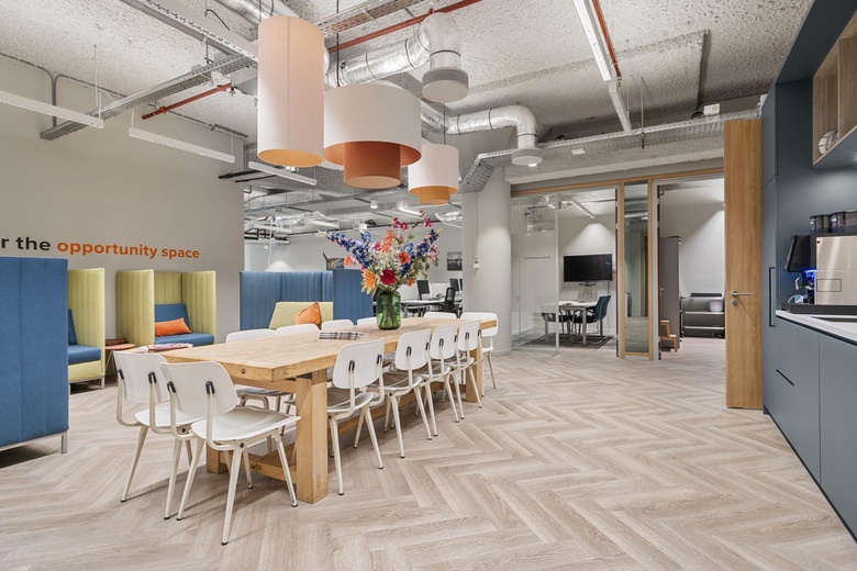 KantoorruimteaanVelperplein 23 - 25<br/> inArnhem