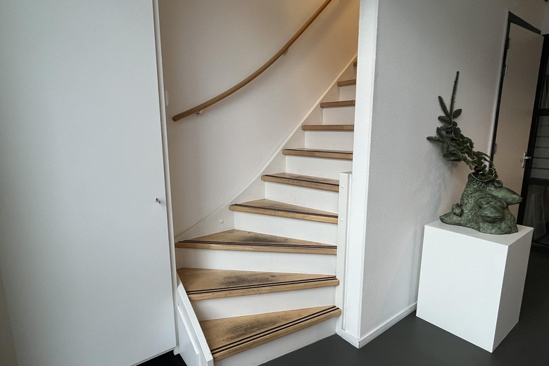 BedrijfsruimteaanProostwetering 24 H<br/> inUtrecht