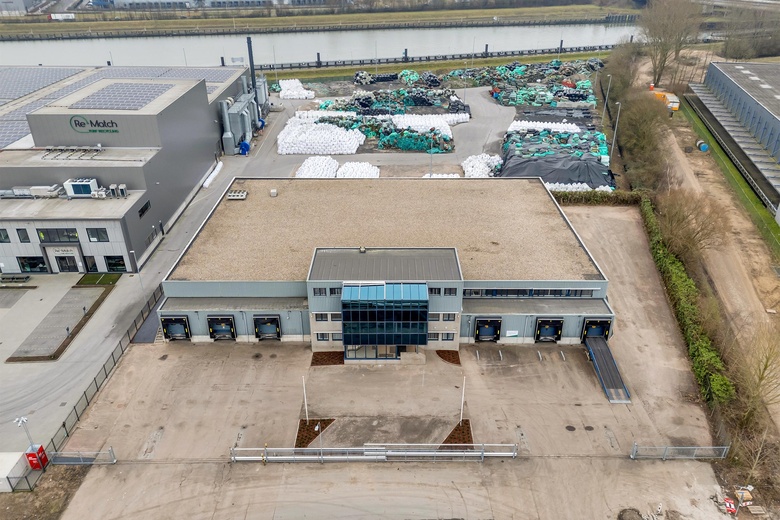 BedrijfsruimteaanPanovenweg 10<br/> inTiel