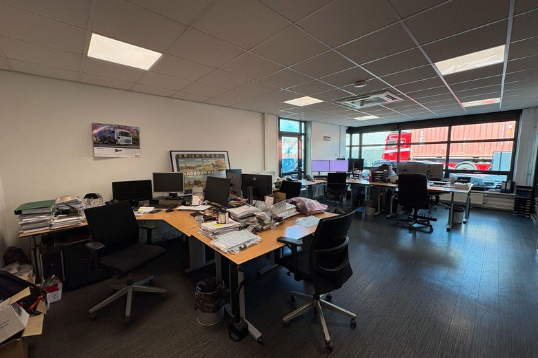 BedrijfsruimteaanMandenmakerstraat 150 - 152<br/> inHoogvliet