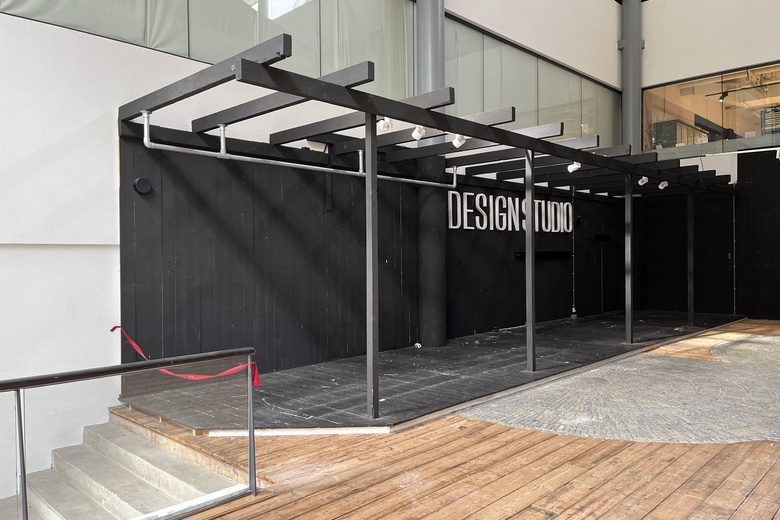 WinkelruimteaanWatermanweg 13<br/> inRotterdam