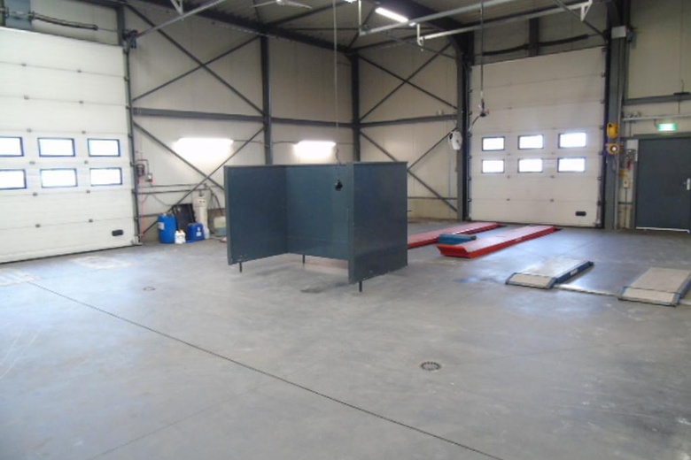 BedrijfsruimteaanHandelstraat 9<br/> inBoxmeer BedrijfsruimteaanHandelstraat 9<br/> inBoxmeer