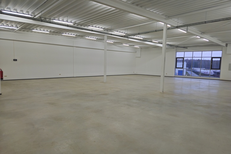 BedrijfsruimteaanMarie Curieweg 1<br/> inRoermond BedrijfsruimteaanMarie Curieweg 1<br/> inRoermond