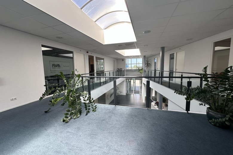 BedrijfsruimteaanLeeuwenhoekstraat 1<br/> inBerkel-Enschot BedrijfsruimteaanLeeuwenhoekstraat 1<br/> inBerkel-Enschot