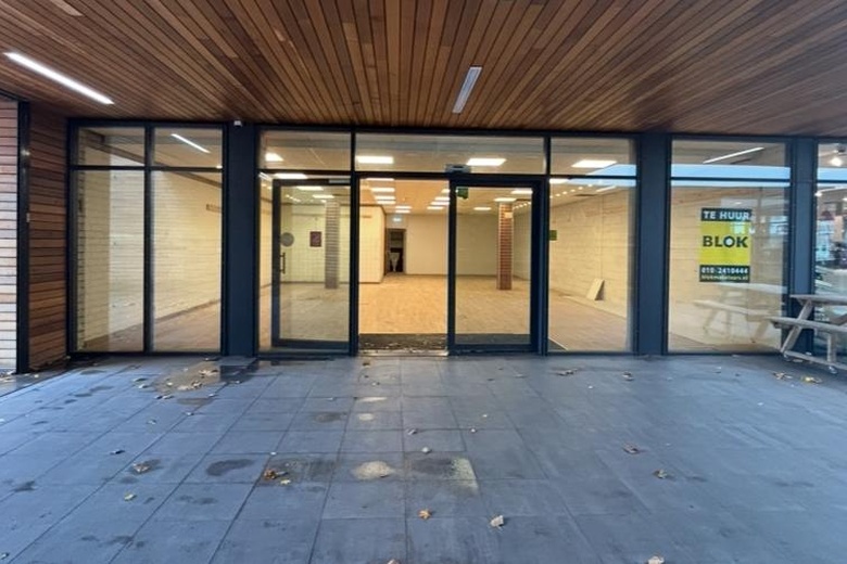 WinkelruimteaanRaadhuisplein 68 - 70<br/> inRozenburg