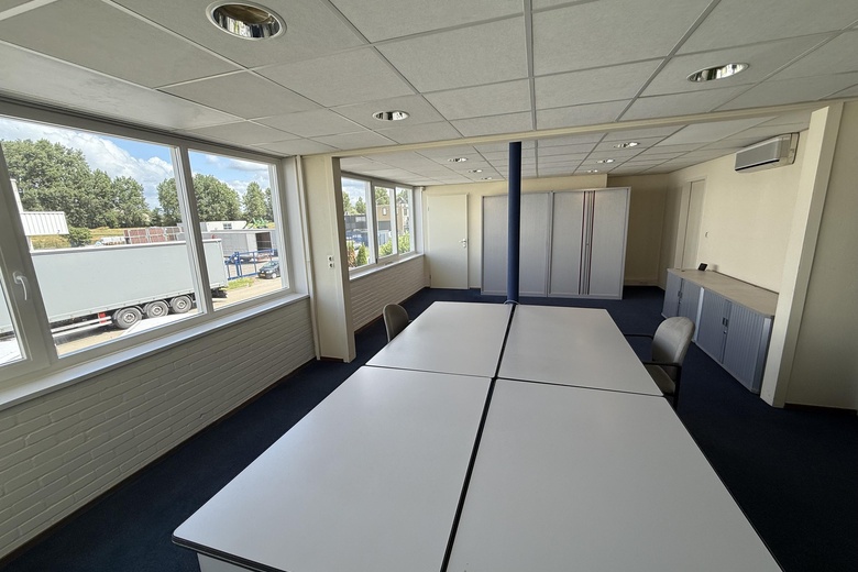 KantoorruimteaanGriendweg 7 A<br/> in's-Gravendeel