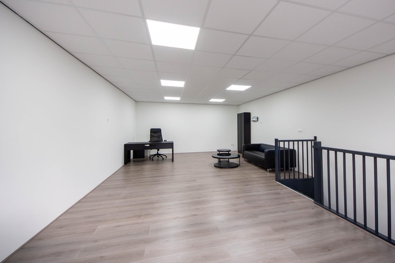 BedrijfsruimteaanWiekenweg 32 P<br/> inAmersfoort BedrijfsruimteaanWiekenweg 32 P<br/> inAmersfoort
