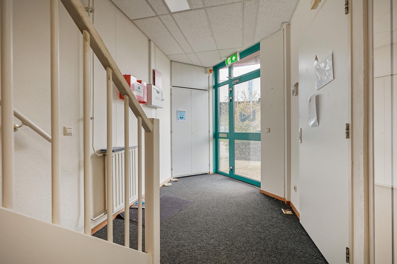 BedrijfsruimteaanParellaan 24<br/> inHoofddorp