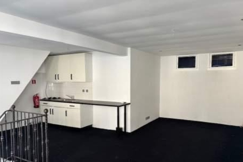 KantoorruimteaanNicolas Zasstraat 43 a<br/> inRotterdam KantoorruimteaanNicolas Zasstraat 43 a<br/> inRotterdam