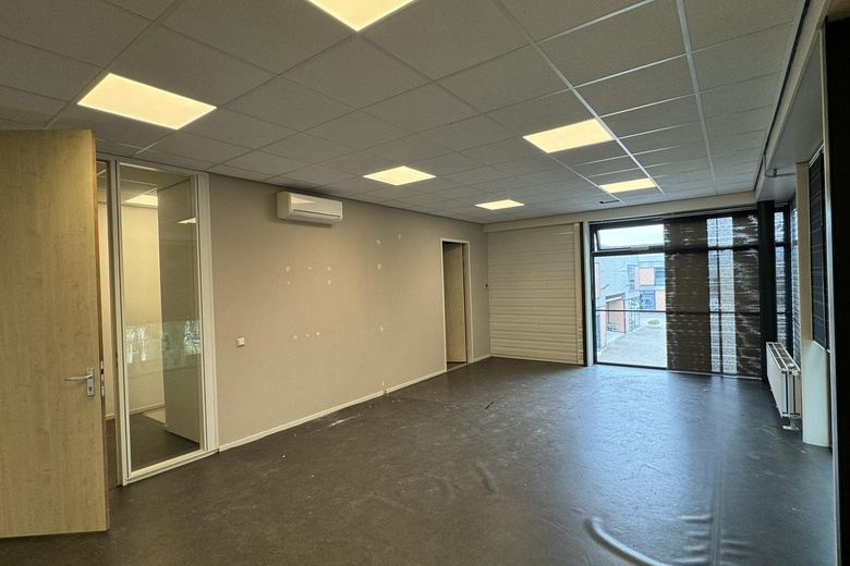 Bedrijfsruimteaan's-Gravenweg 318 - 334<br/> inNieuwerkerk aan den IJssel