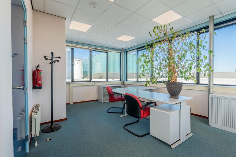 KantoorruimteaanBedrijfsweg 3<br/> inLopik