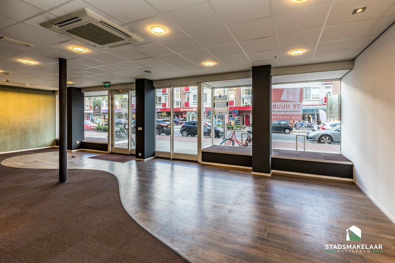 WinkelruimteaanBurgemeester Baumannlaan 140<br/> inRotterdam