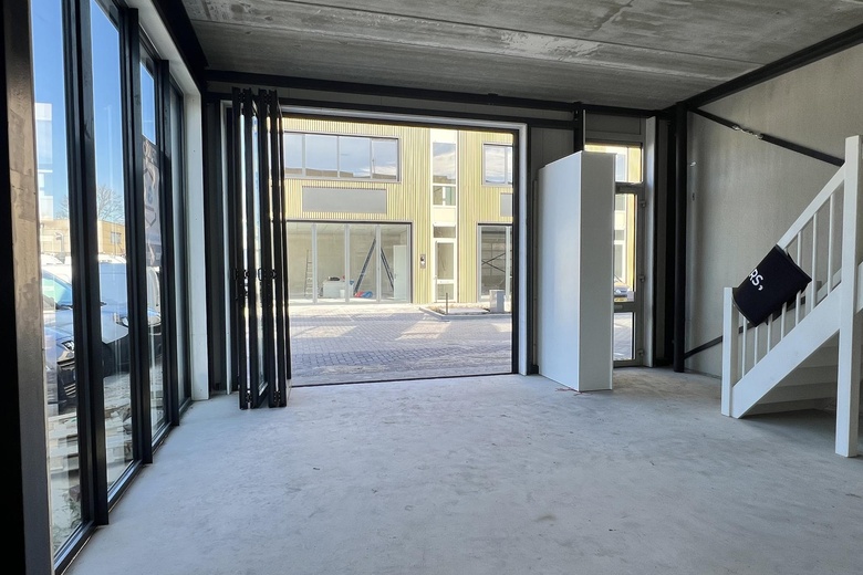 BedrijfsruimteaanBolstoen 11 R<br/> inAmsterdam