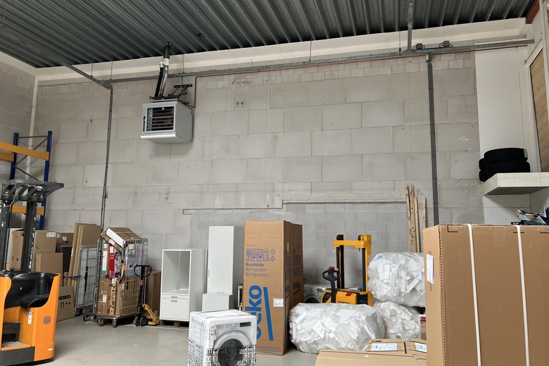 BedrijfsruimteaanPeppelkade 15 a<br/> inHouten