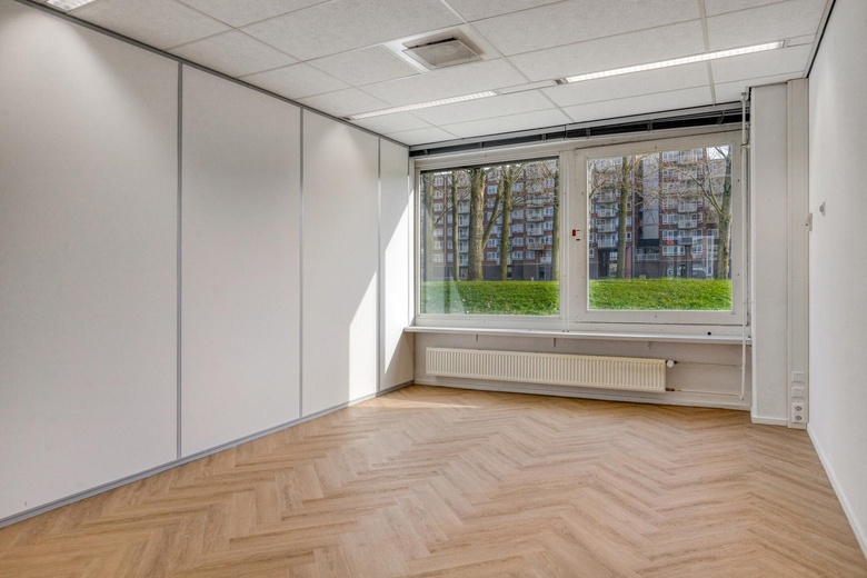 KantoorruimteaanSluisjesdijk 37<br/> inRotterdam