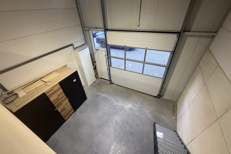 BedrijfsruimteaanZonnecelstraat 2 16<br/> inHattem