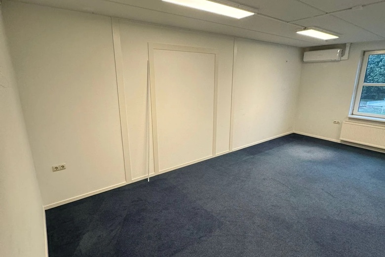 KantoorruimteaanMidden Engweg 21<br/> inPutten KantoorruimteaanMidden Engweg 21<br/> inPutten