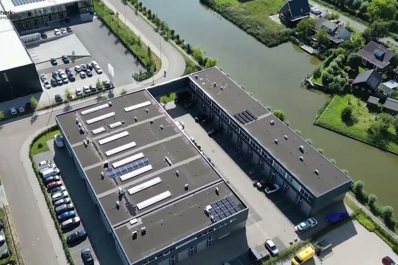 BedrijfsruimteaanZeppelinstraat 33<br/> inBerkel en Rodenrijs BedrijfsruimteaanZeppelinstraat 33<br/> inBerkel en Rodenrijs