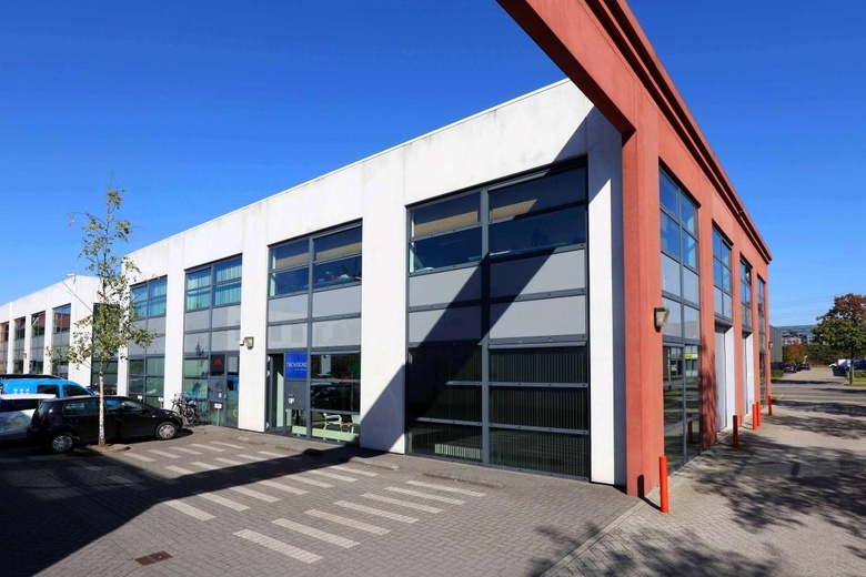 BedrijfsruimteaanProostwetering 18 A<br/> inUtrecht