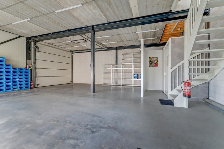 BedrijfsruimteaanIndustrieweg 4 b<br/> inElst